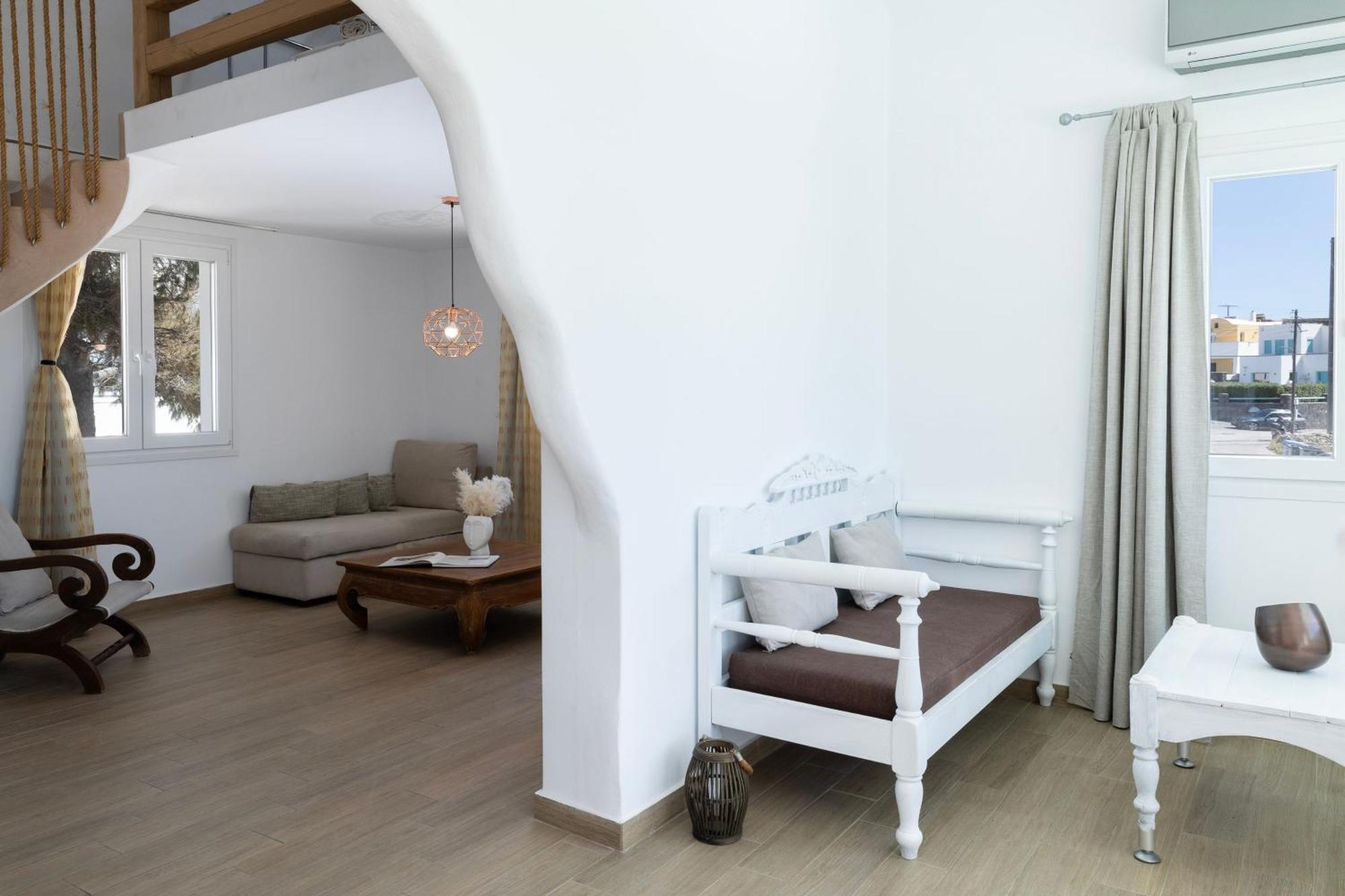 Cinnamon Villa With Private Hot Tub 피르고스 외부 사진