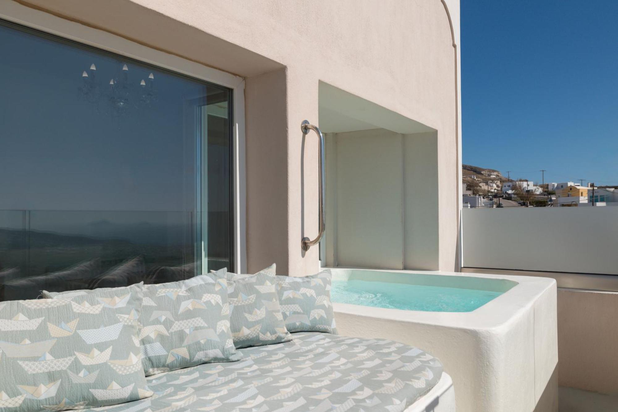 Cinnamon Villa With Private Hot Tub 피르고스 외부 사진