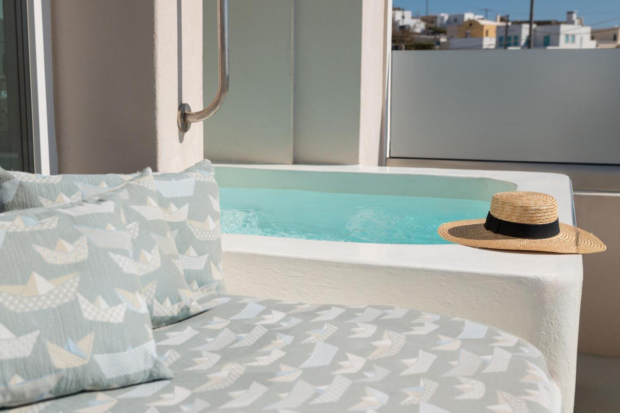 Cinnamon Villa With Private Hot Tub 피르고스 외부 사진
